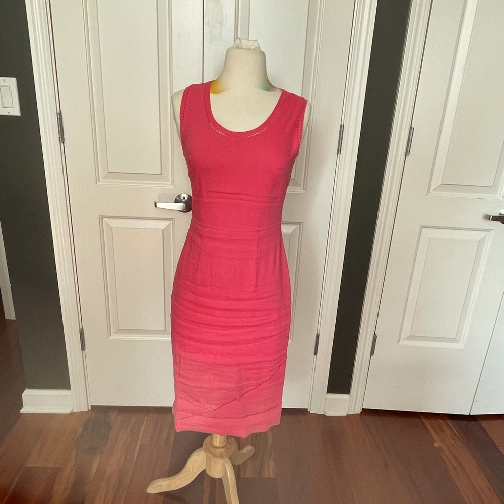 Tahari fitted dress Size 2